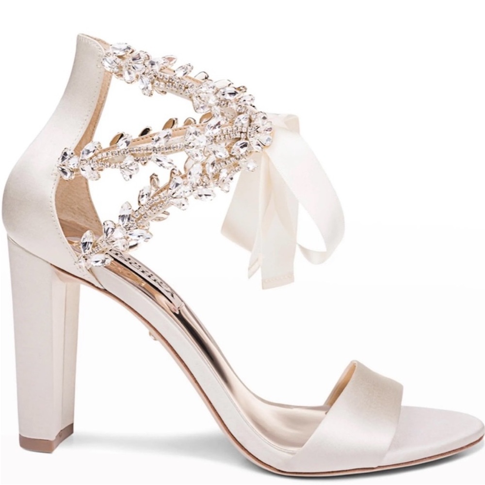 Badgley Mischka Everafter Embellished Block Heels Size 8